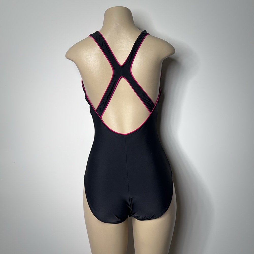 Speedo size 12 black and pink one piece swimsuit - Picture 3 of 4